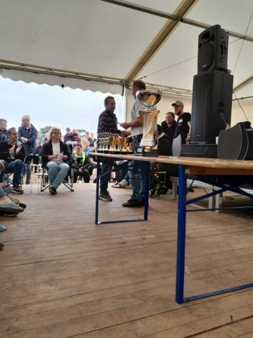 Pokalvergabe bei den Opel Days 2024 in Garrel