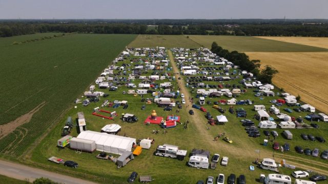 Zentrale Luftaufnahme der Opel Days 2025 in Garrel